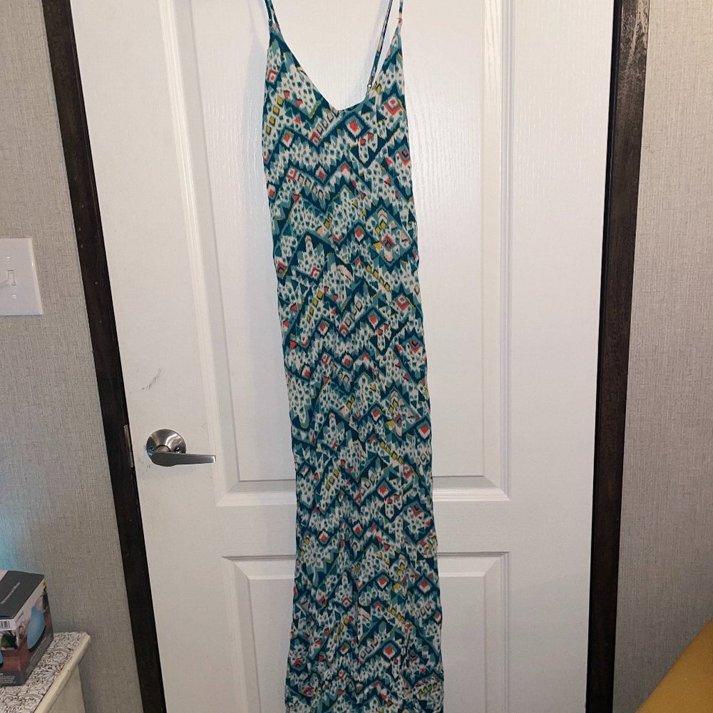 Super cute Old Navy Maxi Dress!